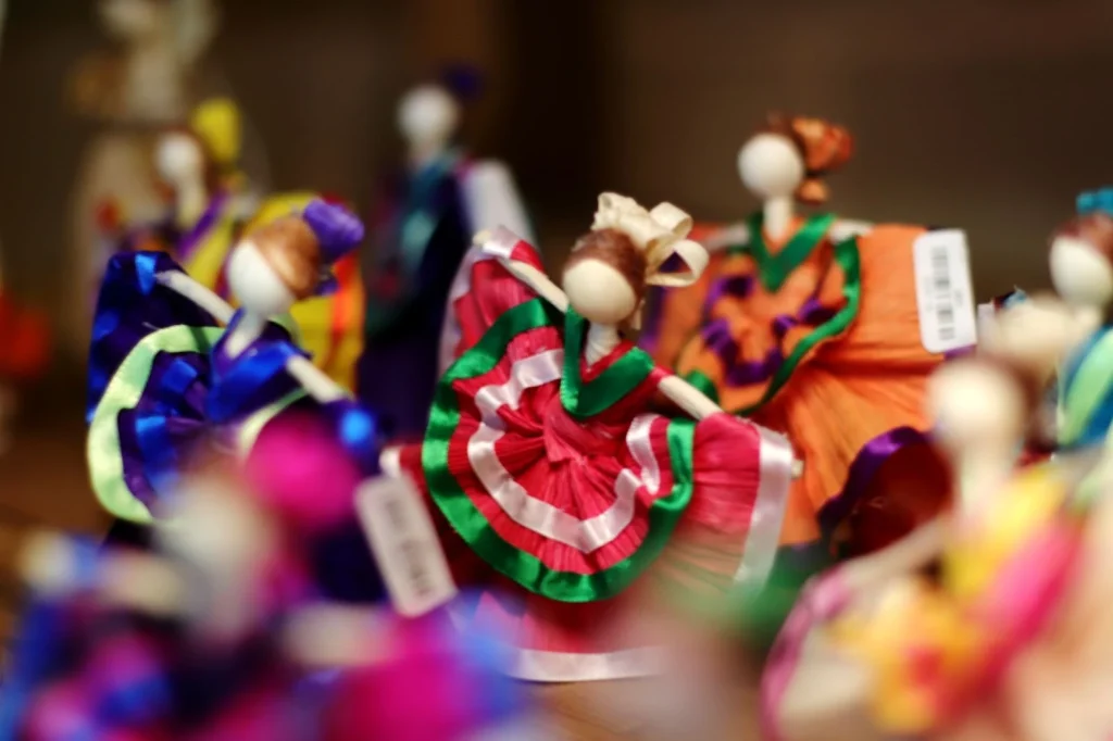 Mexican doll wearing a custom, representing a traditional dance in Mexico.